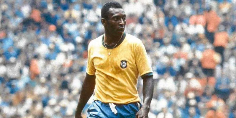 Sự nghiệp đỉnh cao của Pele ra sao?