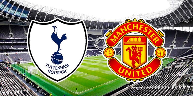 Manchester United đấu với Tottenham